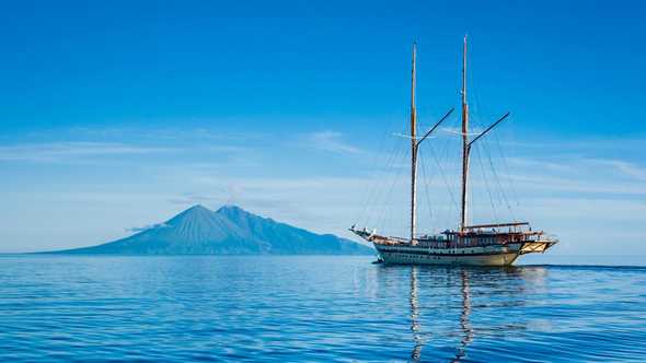 Luxury yacht Lamima,Raja Ampat, Malaysia