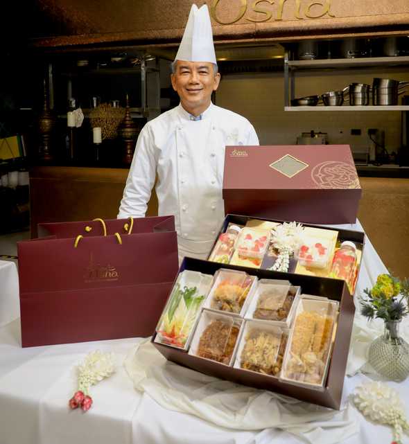 Executive chef Vichit Mukura of Royal Osha – Take away Khao chae set